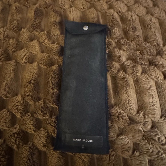 Marc Jacobs 220 The Lover Eyeshadow Palette - Picture 5 of 8